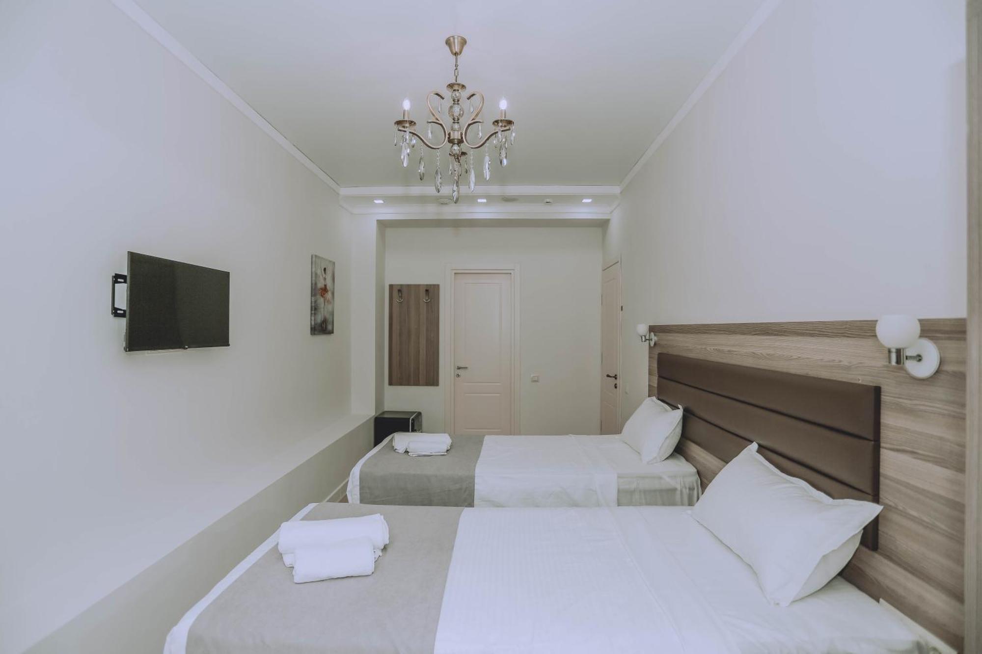 Royal Medis Hotel Batumi Exterior photo