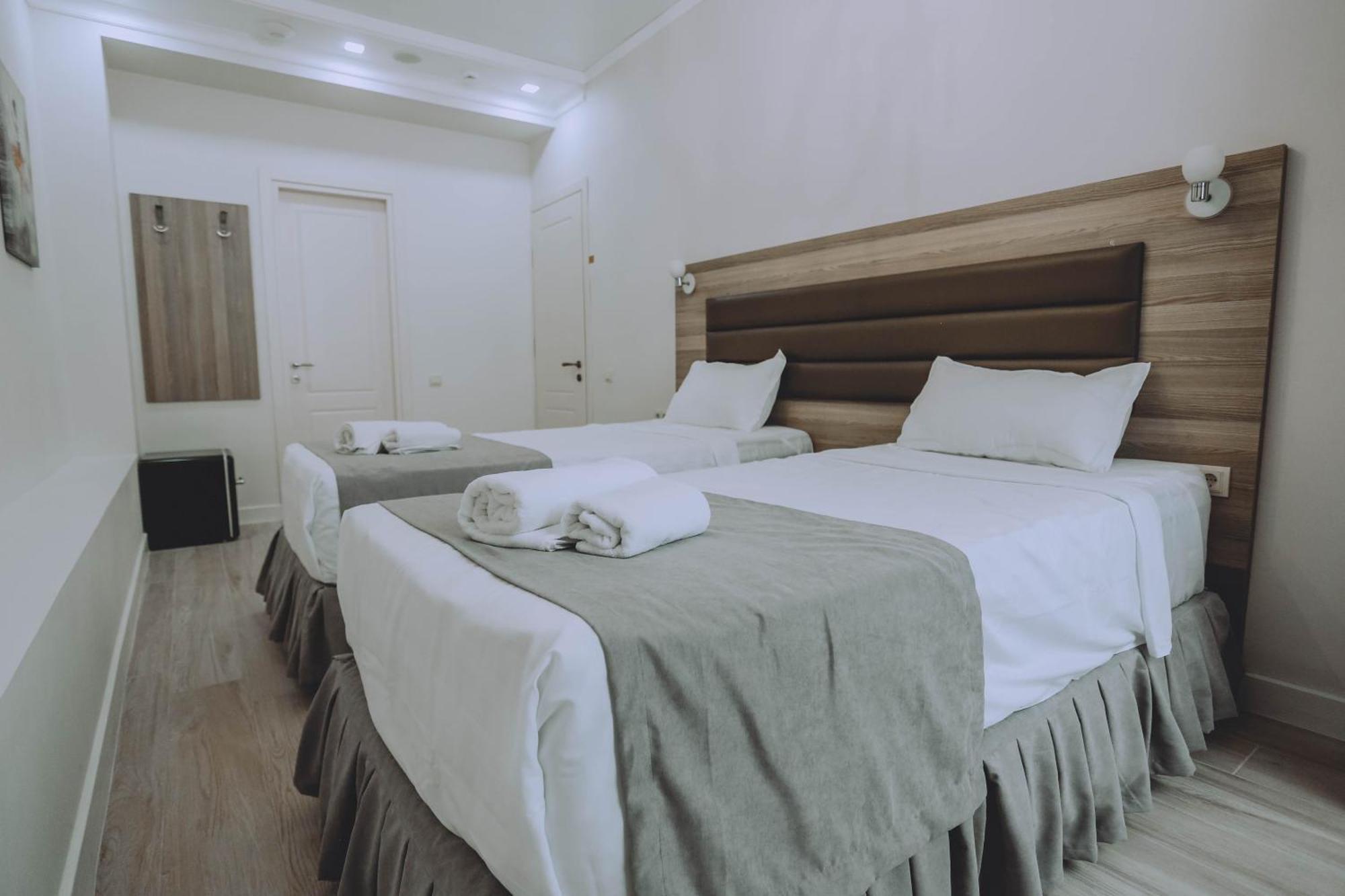 Royal Medis Hotel Batumi Exterior photo