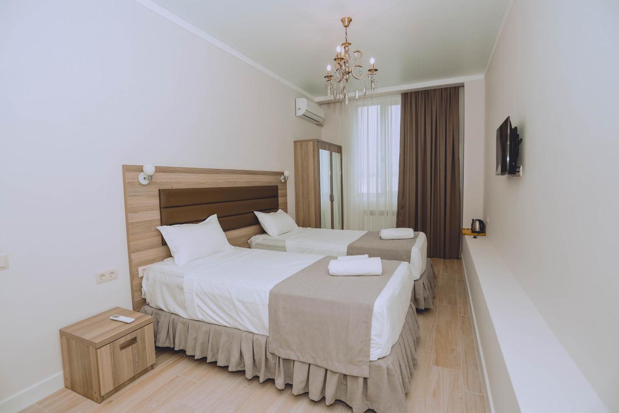 Royal Medis Hotel Batumi Exterior photo