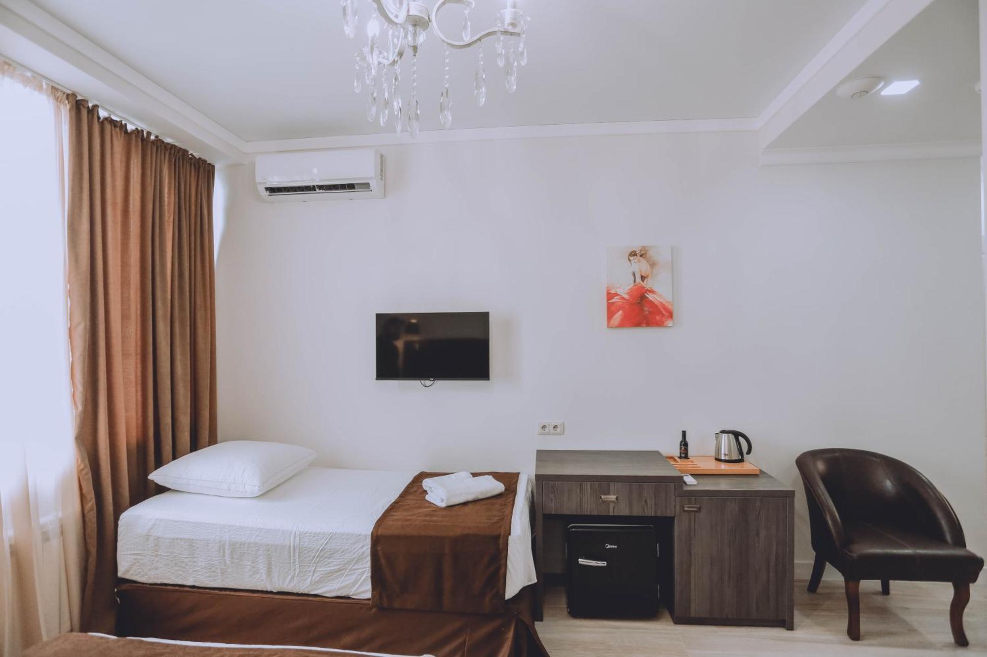 Royal Medis Hotel Batumi Exterior photo