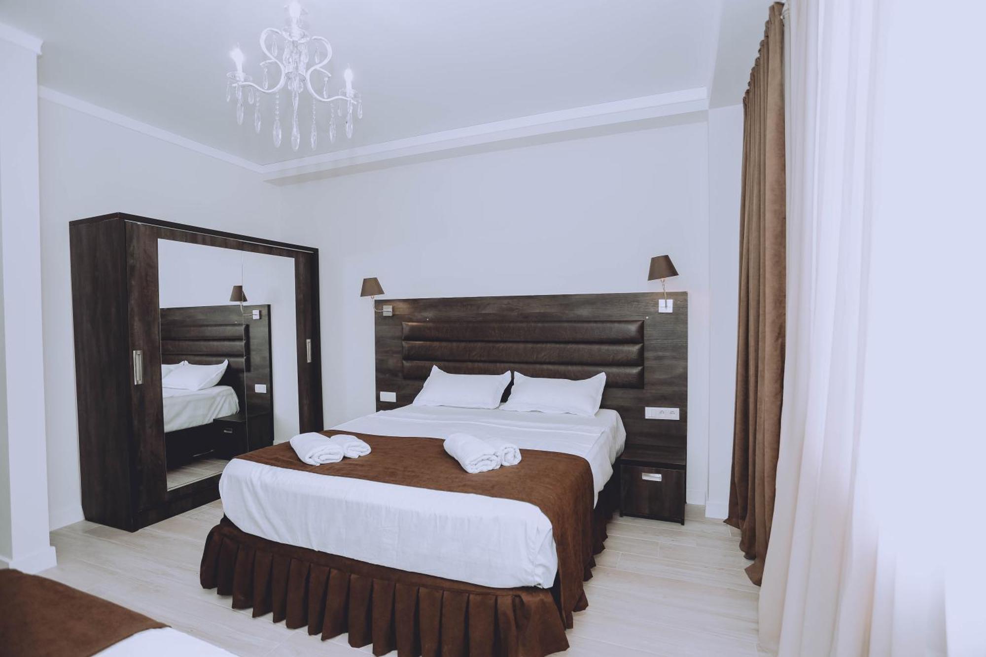 Royal Medis Hotel Batumi Exterior photo