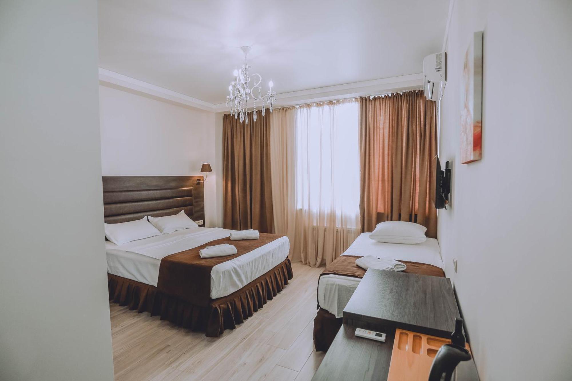 Royal Medis Hotel Batumi Exterior photo