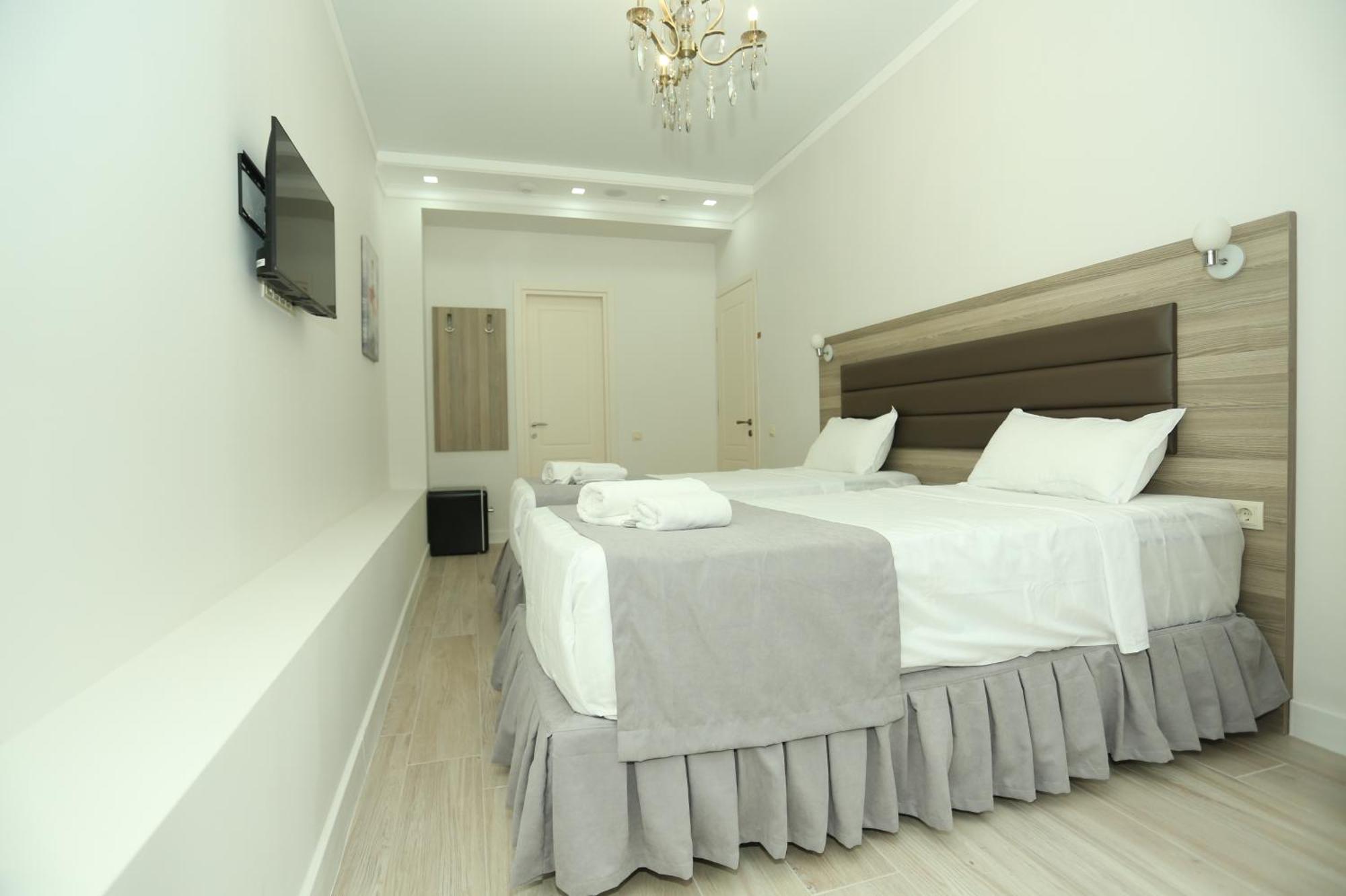 Royal Medis Hotel Batumi Exterior photo