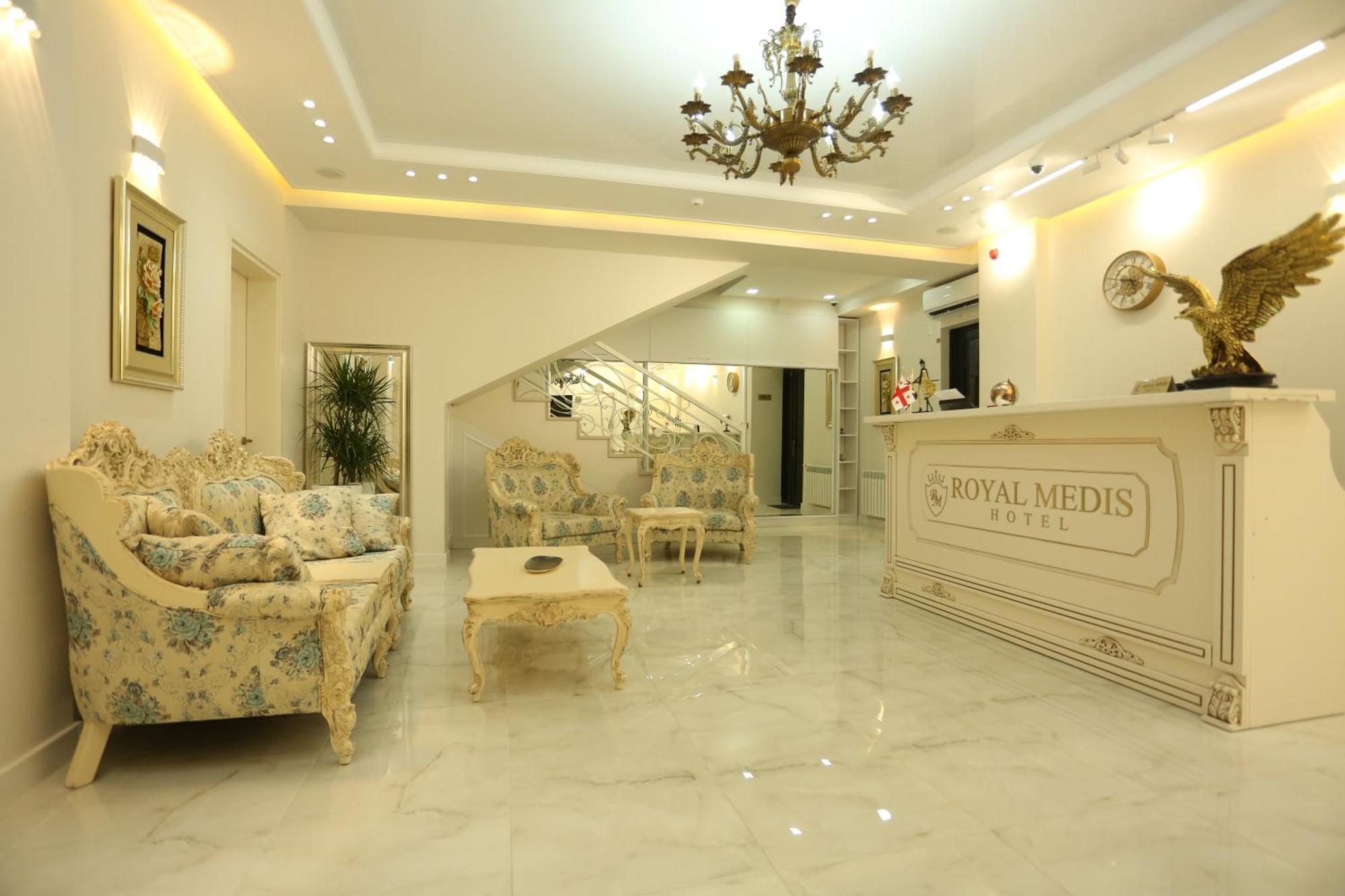 Royal Medis Hotel Batumi Exterior photo